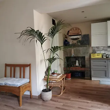 Itaca * فاراتسي