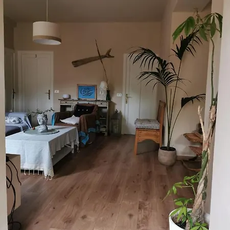 Itaca فاراتسي