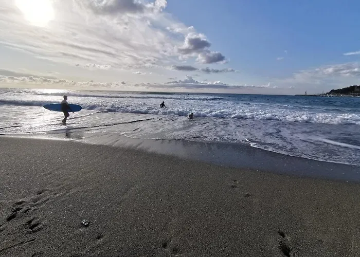 Itaca Πανσιόν Varazze
