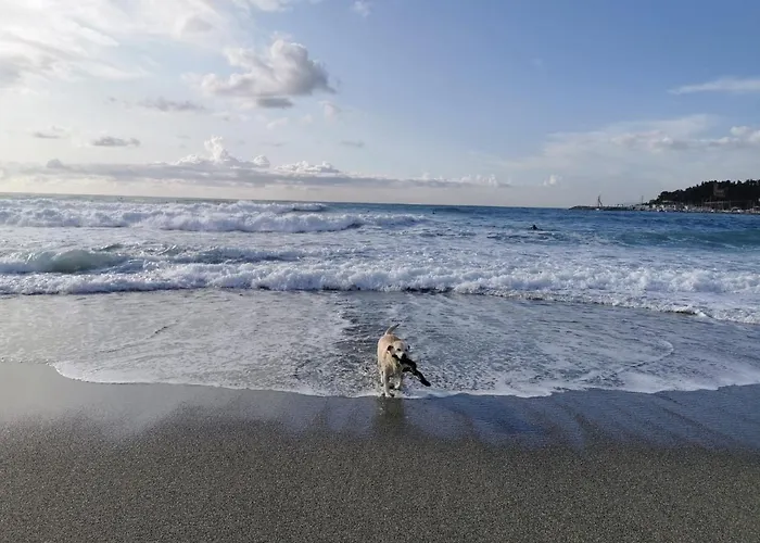 Itaca Πανσιόν Varazze